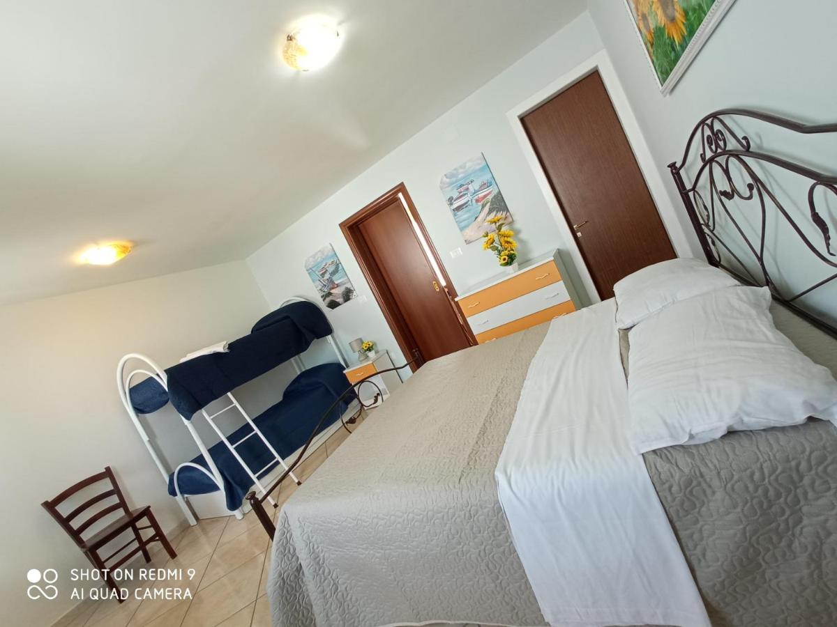 Residence Poseidon Lido Marini Kültér fotó