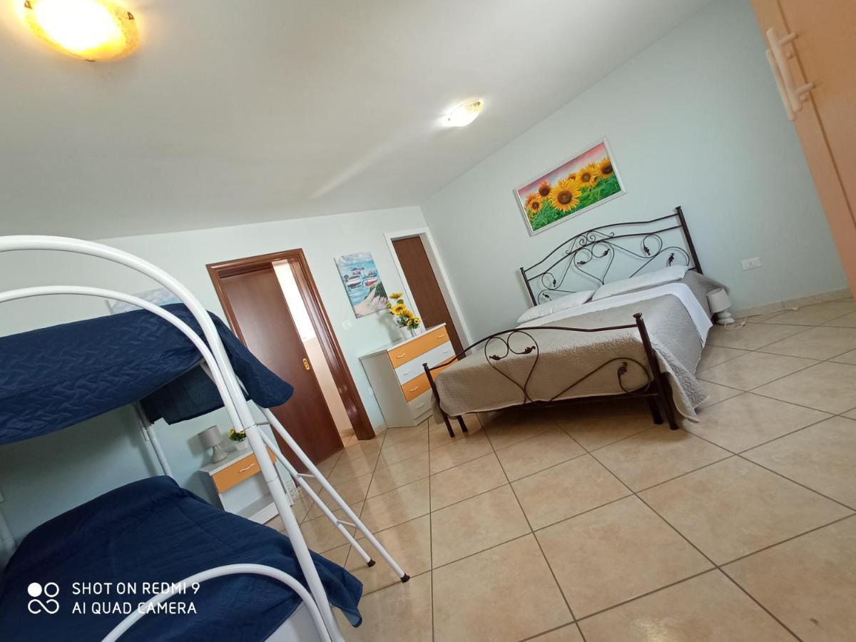Residence Poseidon Lido Marini Kültér fotó